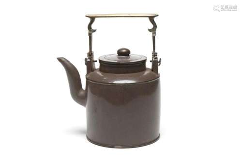 A Yixing cylindrical teapot