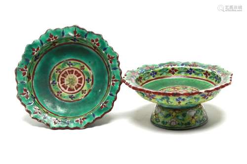 A pair of Benjarong stem dishes painted with a continuous sc...