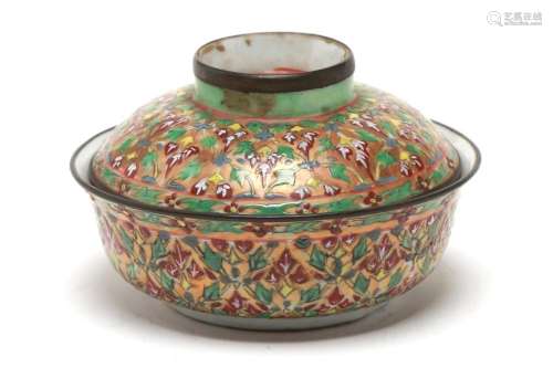 A small Benjarng covered bowl painted with trellis and rice ...
