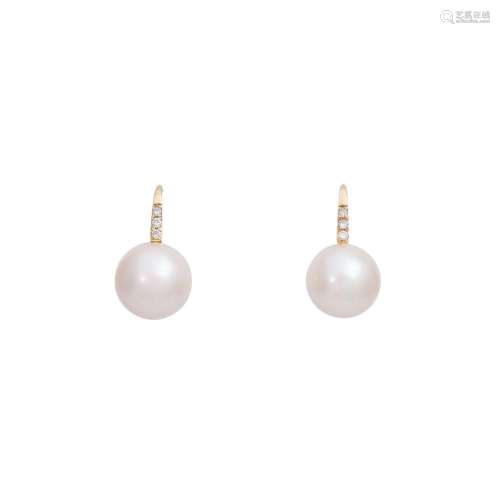 Earrings with fine South Sea pearls topped with 3 small diam...