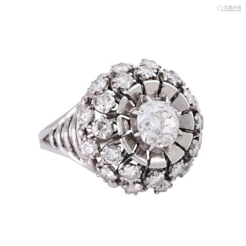 Ring with diamonds total approx. 2 ct,