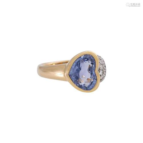 Ring with light blue sapphire ca. 3,5 ct,