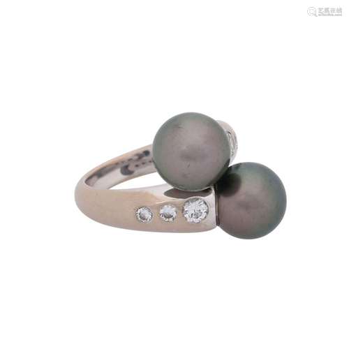 Ring with 2 Tahitian pearls and 6 diamonds total ca. 0,5 ct,