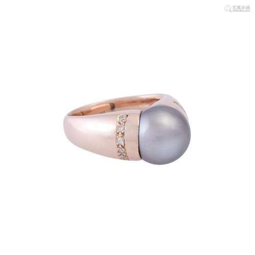 Ring with large Tahitian pearl and diamonds total approx. 0....