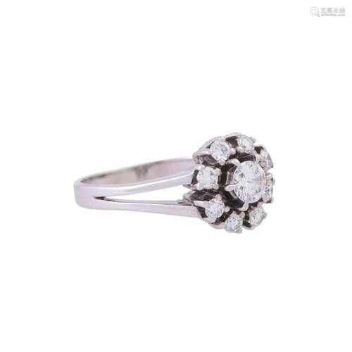 Ring with diamonds total ca. 0,75 ct,