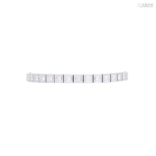 Riviere bracelet with diamonds of total ca. 3,02 ct (engrave...