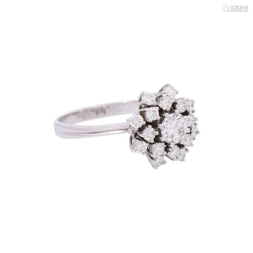 Ring with central diamond ca. 0,5 ct,