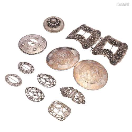 NETHERLANDS/FRANCE Collection of 8 belt buckles and 2 silver...