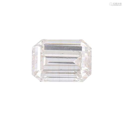 Emerald cut loose diamond