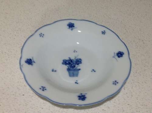 Vintage blue and white Chinese Export dish, bowl 8 inch