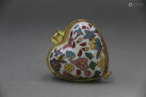 Chinese exquisite vintage heart-shaped painted ceramic color...