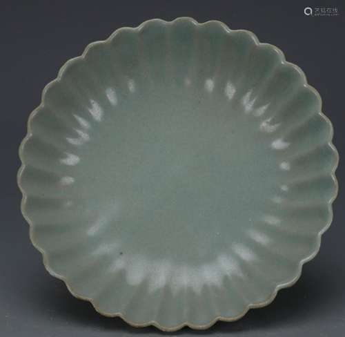 6.8”Old China antique Song dynasty Glaze Daisy disc