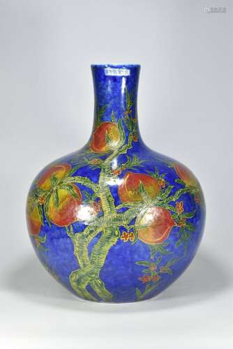 Chinese Porcelain Handmade Exquisite Vase 11676