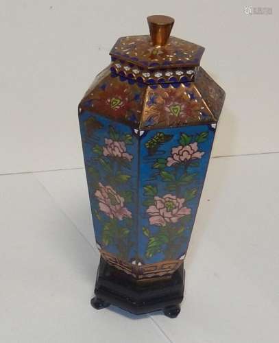 LARGE CLOISONNE CHINESE FLORAL ROSE DESIGN JAR BOX WITH WOOD...