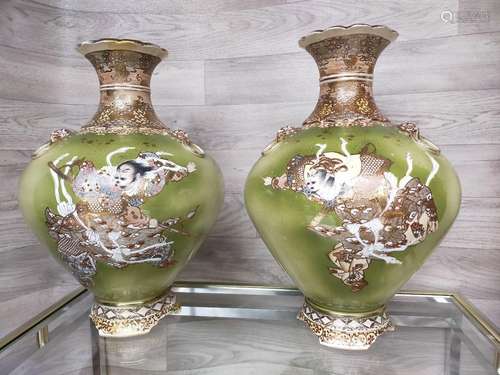 Grande Paire De Vases asiatique Satsuma Japon