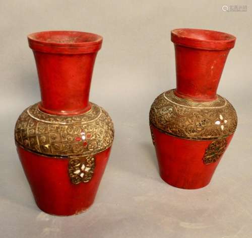 Paire De Vases En Terre Cuite , Asie