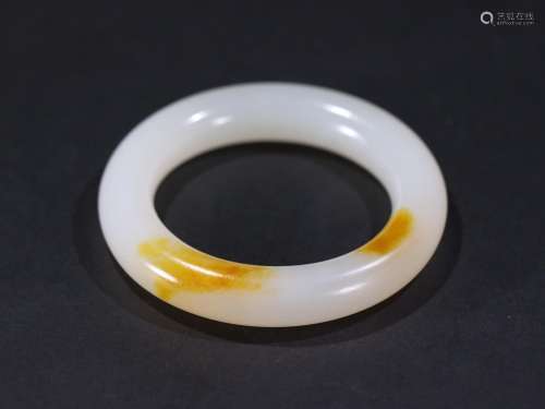 Hetian jade seed expects a bracelet.Specifications: a thick ...