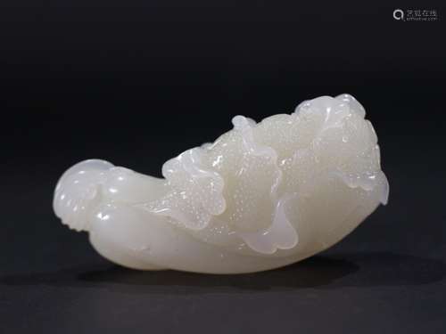 Hetian jade seed expects the jade pieces.Specification: long...