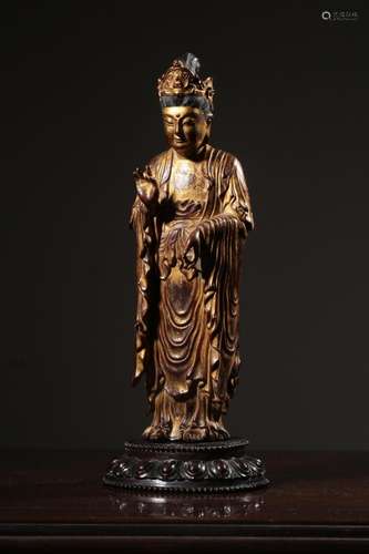 Sandalwood paint golden guanyin stands resemble (with lobula...