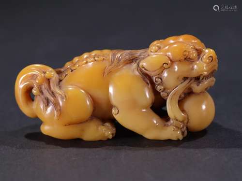 Shou tian benevolent carvings.Specification: length 9.25 cm ...