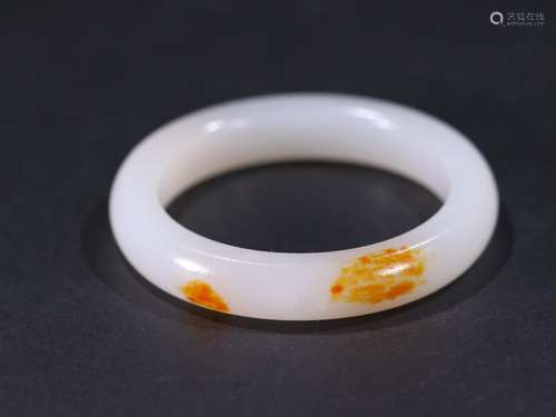 Hetian jade seed expects a bracelet.Article specifications: ...