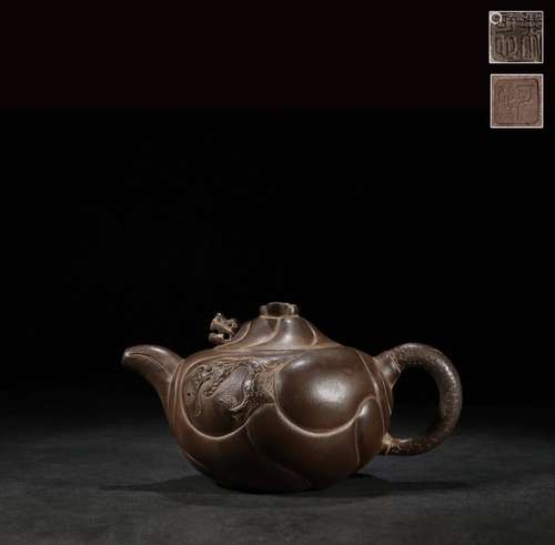 Art in potYunlong pot of zhu canSize: 19.5 cm long and 13 cm...