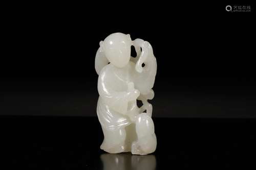 , hotan jade lad put a catSize: 3 * 2 * 7 cm: 56 gramsElabor...