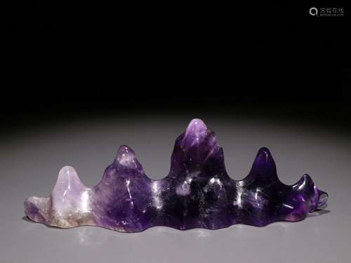 Amethyst dashanzi pen rack.Specification: 17 cm high, 5.8 cm...