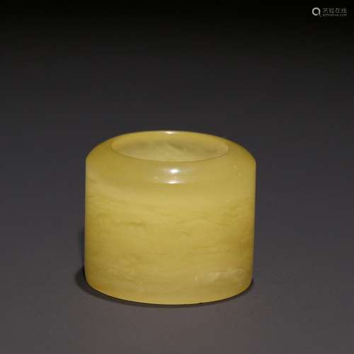 The old wax BanZhi.Specification: 2.8 cm inner diameter 2.3 ...