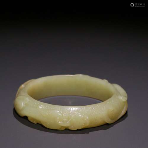 : yellow jade carving ssangyong grain bracelets.Specificatio...