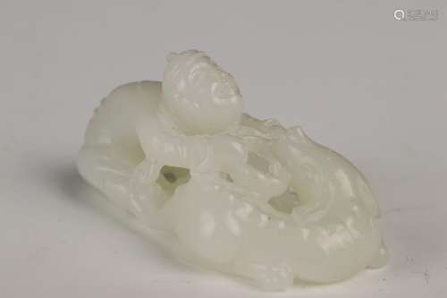 : hetian jade dog put a lad playLong and 2.2 cm wide and 1.1...