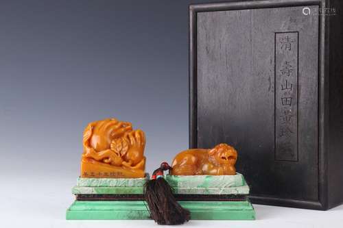 : shou tian lion play ball to seal two pieces of a set of pi...