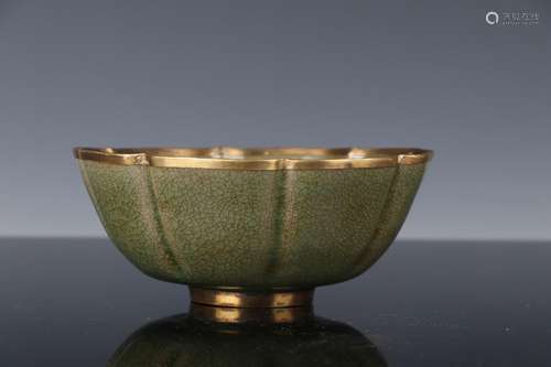 Plated with gold, the state kiln flowers green-splashed bowl...