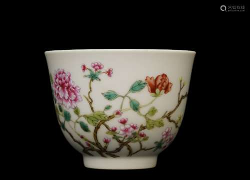 清 百二十畦芍药园所用款 粉彩花卉纹茶碗