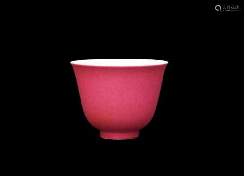 大清雍正年制款 胭脂红釉杯