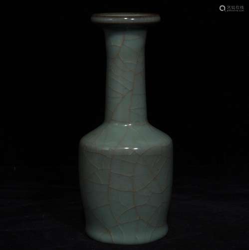 18.5 by 8 officer porcelain bottle mouth