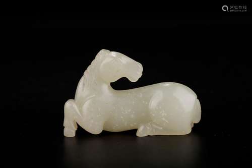 Furnishing articles, hotan jade lying horsesSize: 7 * 2 * 4....