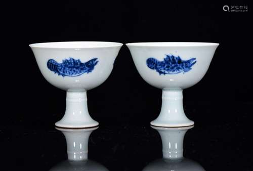 Goblet 7 * 9 m in blue and white fish