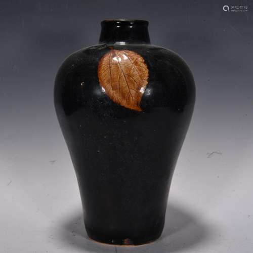 Ji kiln leaves plum bottle 24 * 15 m