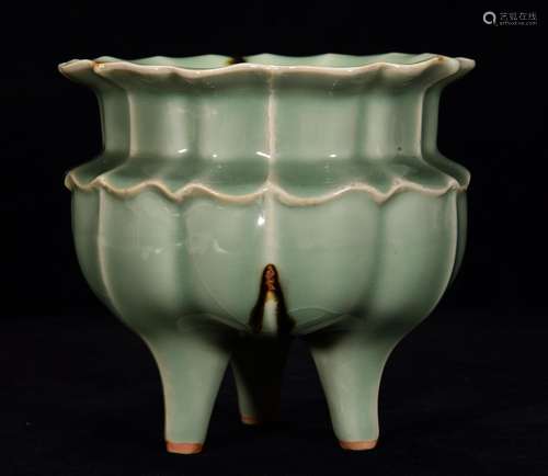 Longquan celadon melon leng censer 13 * 13 m