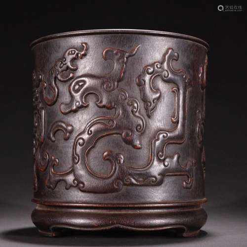 Red sandalwood wood dragon pen container.Specification: high...