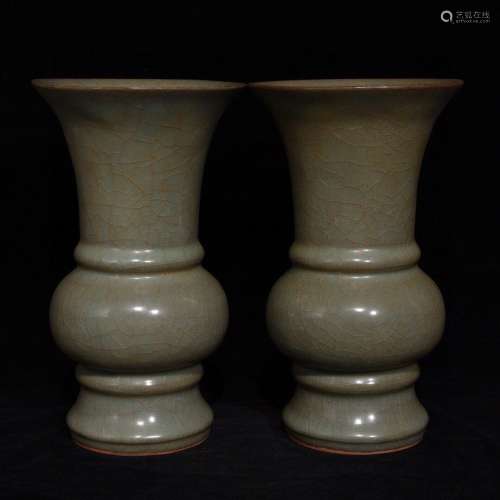 Official porcelain flower vase with x13.8 23.7 cm