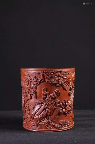Boxwood carving hunting figure pen container.The diameter si...