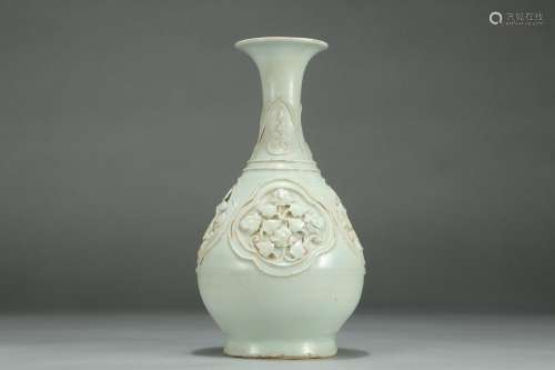 , white glaze okho spring bottle of flowerSize: high abdomin...