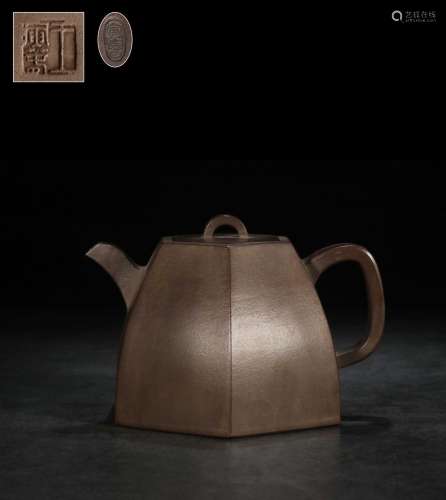 Six Fang Zhong pot, Wang YinchunSize, 17.8 cm long, 14.8 cm ...