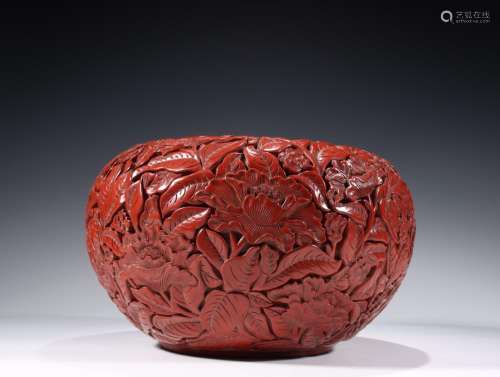 Wood carved lacquerware peony pattern bowlSpecification: hig...