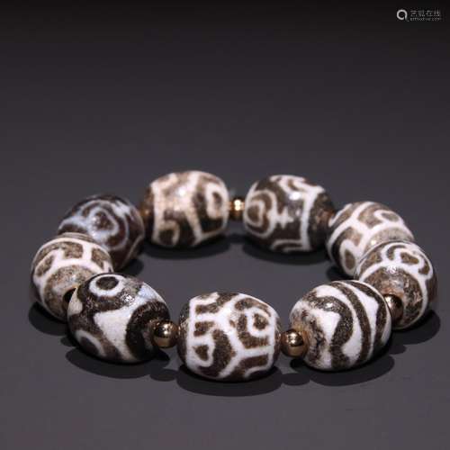 fire puja dallow bead string.Size 2 * 1.75 cmDay bead dallow...