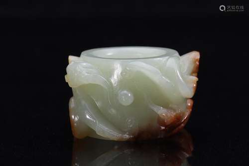 : hetian jade longnu BanZhiInside diameter of 2.3 cm wide an...