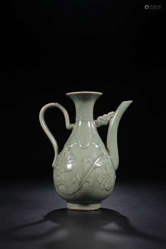 Longquan celadon rich green glaze exquisite ewer with a driv...