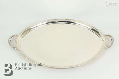 Elizabeth II large oval silver tray, Sheffield hallmark, dat